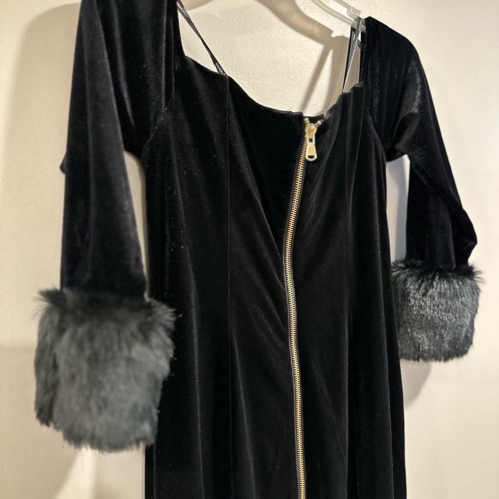 Simona Maghen Joia Dress Velvet Off The Shoulder Long Sleeve Dress Faux Fur Cuff - Picture 10 of 16